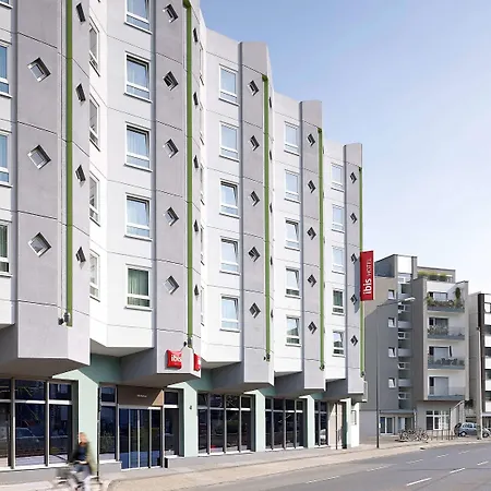 Ibis Centrum 3*