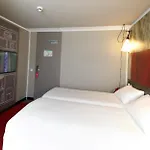 Ibis Centrum Hotel 3*