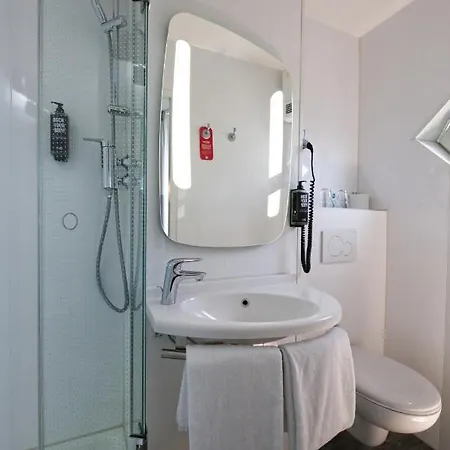 Ibis Centrum 3*