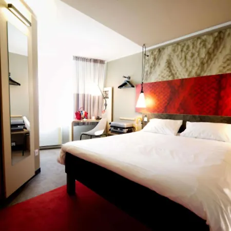 Ibis Centrum Hotel 2*