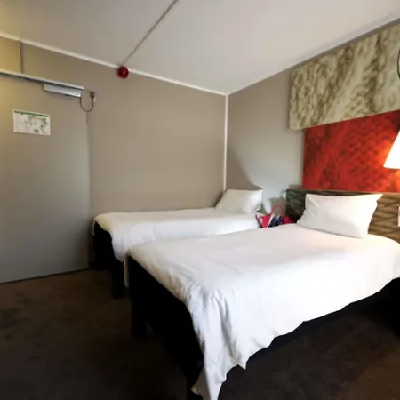 Ibis Centrum 2*