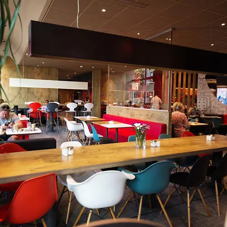 Ibis Centrum Hotel 3*