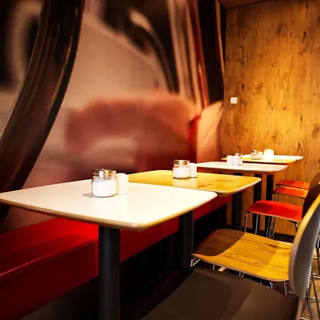 Ibis Centrum Szálloda 3*