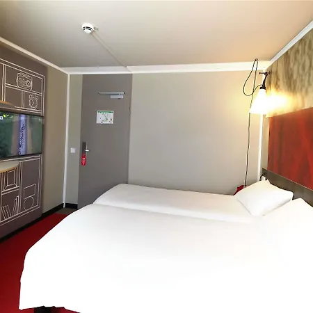 Ibis Centrum 3* Kolonia
