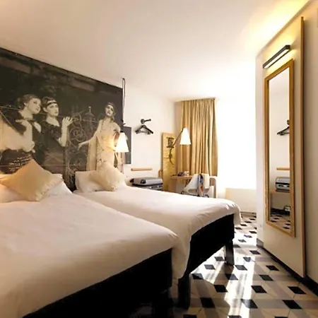 Ibis Centrum Hotel 3*