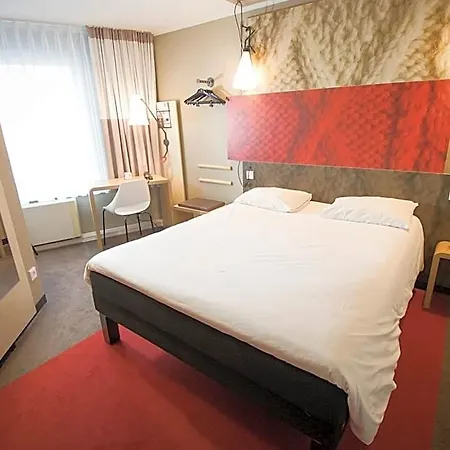 Ibis Centrum Hotel 3*