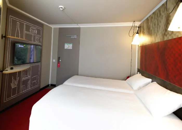 Ibis Centrum Отель 3*
