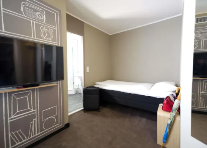 Ibis Centrum Otel Köln